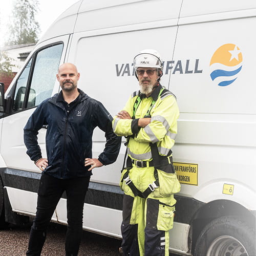 Adam och Björn snackar gatubelysning 