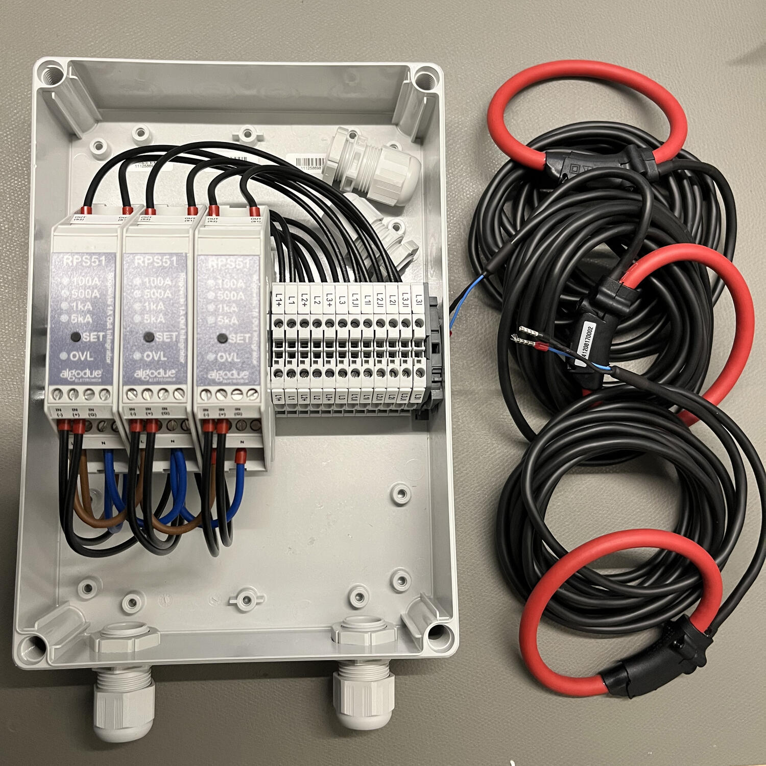 Bild med spolar och box 1 kopia.jpg